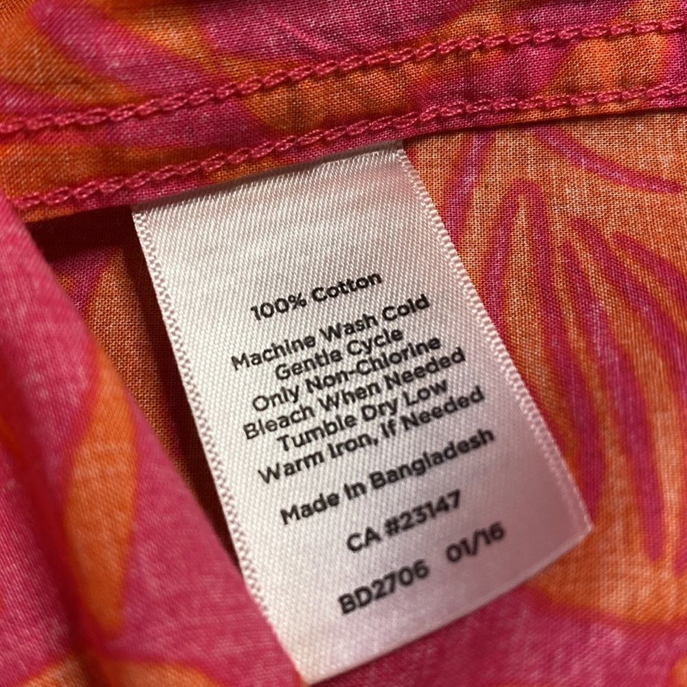 TALBOTS Hawaiian Print Button Down Shirt - Picture 3 of 9